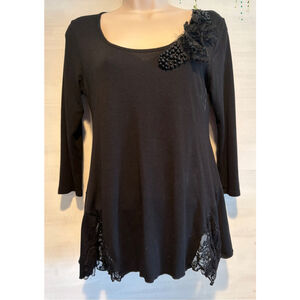 Scooped neck longer knit top 1/4 length sleeves lace bottom
